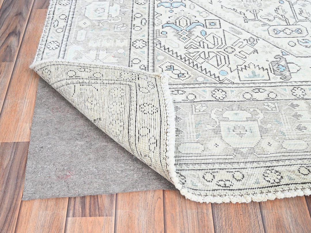 6'5" x 9'1" Vintage Hand Knotted Ivory Wool Rectangle Oriental Rug - MOA10286095