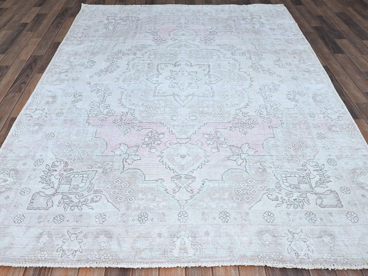 6'2" x 8'8" Vintage Hand Knotted Ivory Wool Rectangle Oriental Rug - MOA10286097
