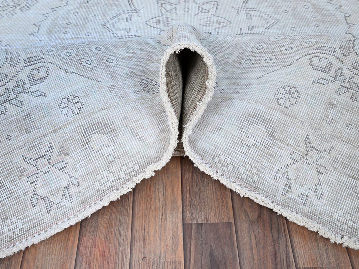 6'2" x 8'8" Vintage Hand Knotted Ivory Wool Rectangle Oriental Rug - MOA10286097