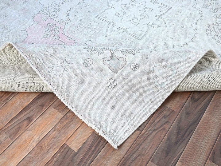 6'2" x 8'8" Vintage Hand Knotted Ivory Wool Rectangle Oriental Rug - MOA10286097