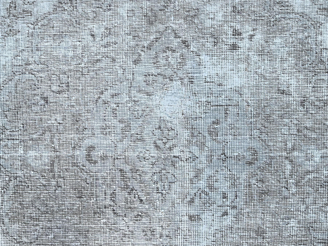 6'3" x 9'6" Vintage Hand Knotted Grey Wool Rectangle Oriental Rug - MOA10286098