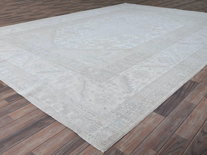 9'11" x 13'7" New Hand Knotted Ivory Wool Rectangle Oriental Rug - MOA10286511