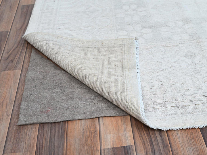 9'11" x 13'10" New Hand Knotted Ivory Wool Rectangle Oriental Rug - MOA10286515