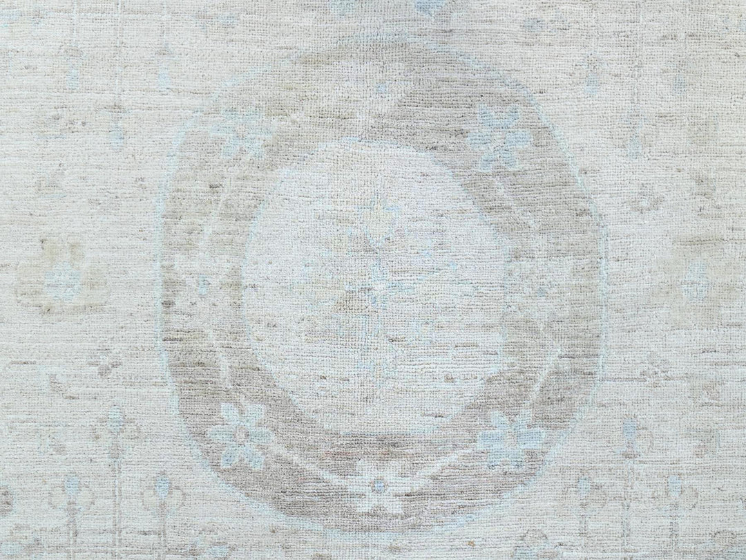 9'10" x 13'10" New Hand Knotted Ivory Wool Rectangle Oriental Rug - MOA10286520