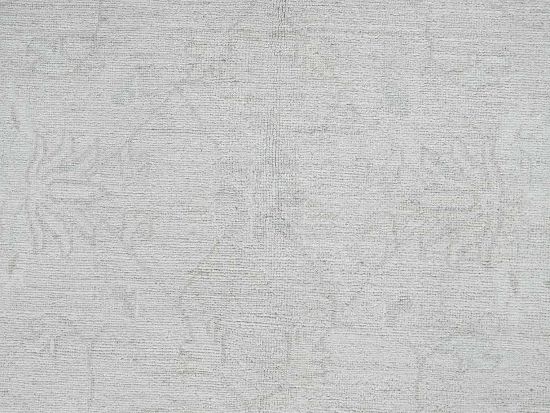 9'10" x 13'10" New Hand Knotted Ivory Wool Rectangle Oriental Rug - MOA10286706