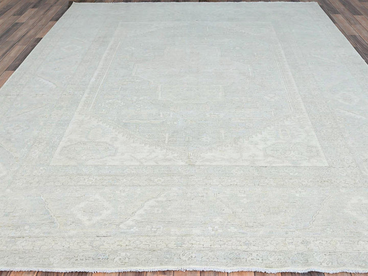 8'1" x 9'11" New Hand Knotted Grey Wool Rectangle Oriental Rug - MOA10286709
