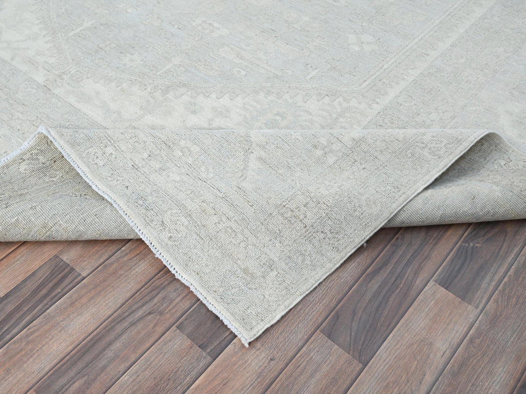 8'1" x 9'11" New Hand Knotted Grey Wool Rectangle Oriental Rug - MOA10286709