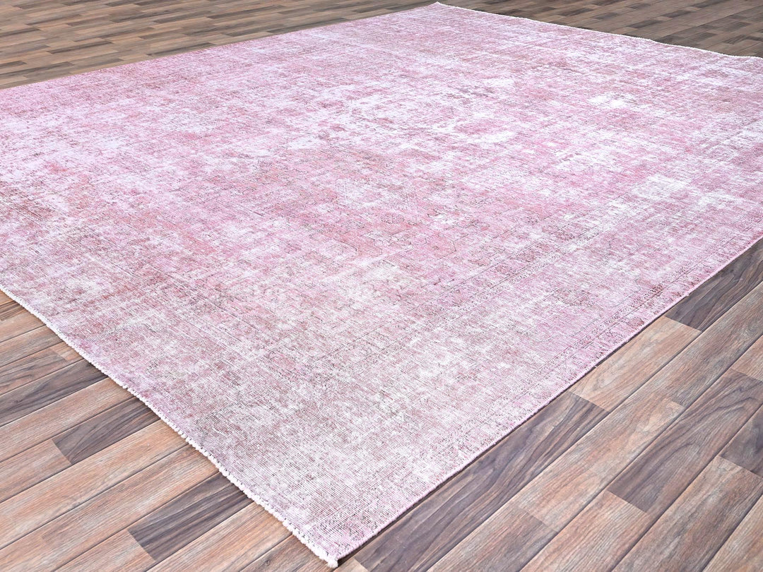 9'8" x 11'10" Vintage Hand Knotted Pink Wool Rectangle Oriental Rug - MOA10286929