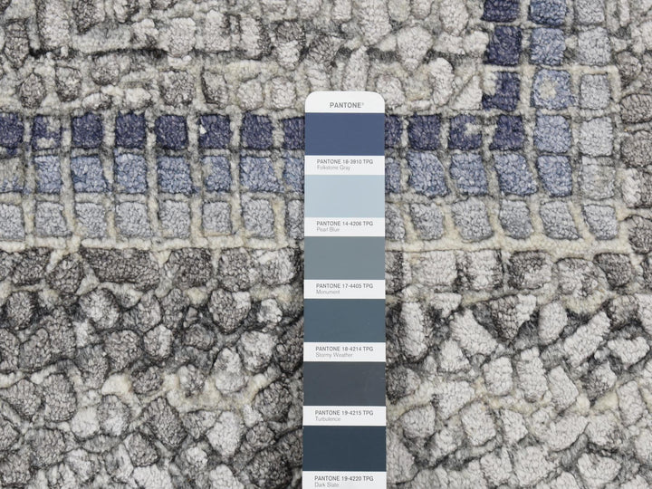 5'2" x 6'10" New Hand Knotted Grey Wool & Silk Rectangle Oriental Rug - MOA10287177