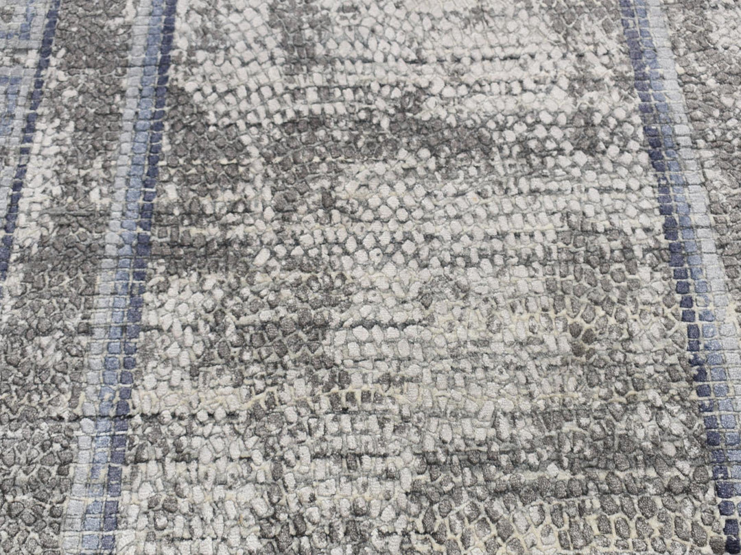 5'2" x 6'10" New Hand Knotted Grey Wool & Silk Rectangle Oriental Rug - MOA10287177