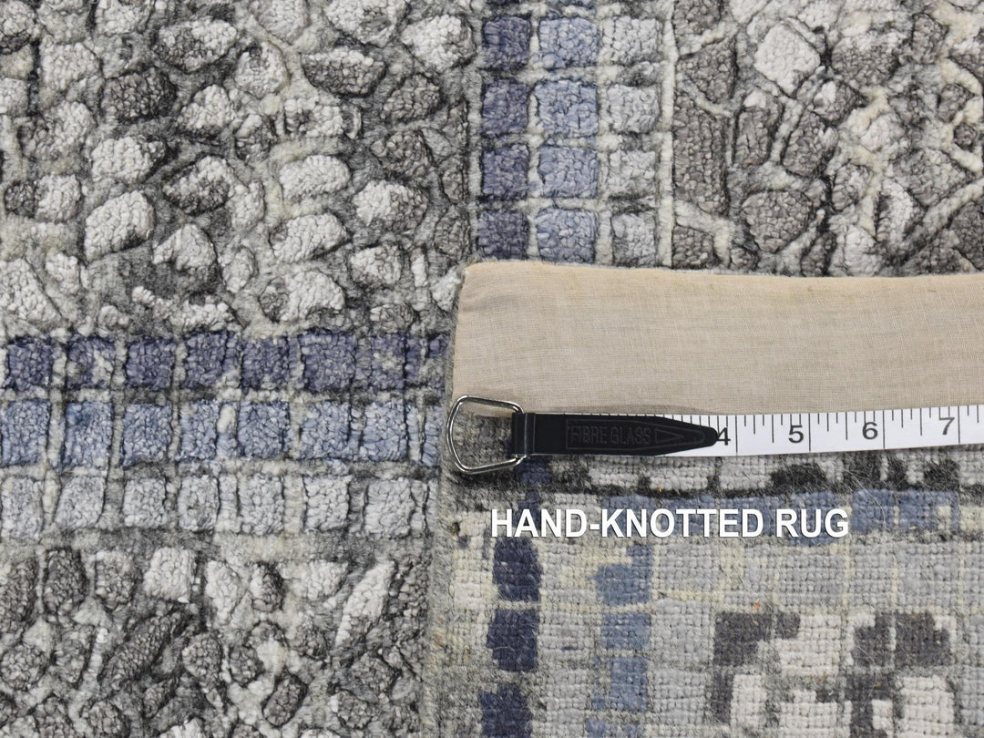 5'2" x 6'10" New Hand Knotted Grey Wool & Silk Rectangle Oriental Rug - MOA10287177