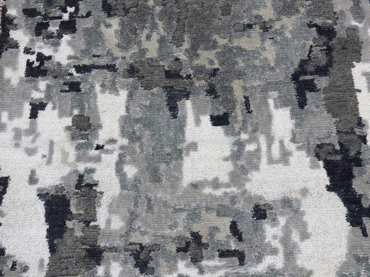 2'6" x 7'7" New Hand Knotted Black Wool & Silk Runner Oriental Rug - MOA10287209