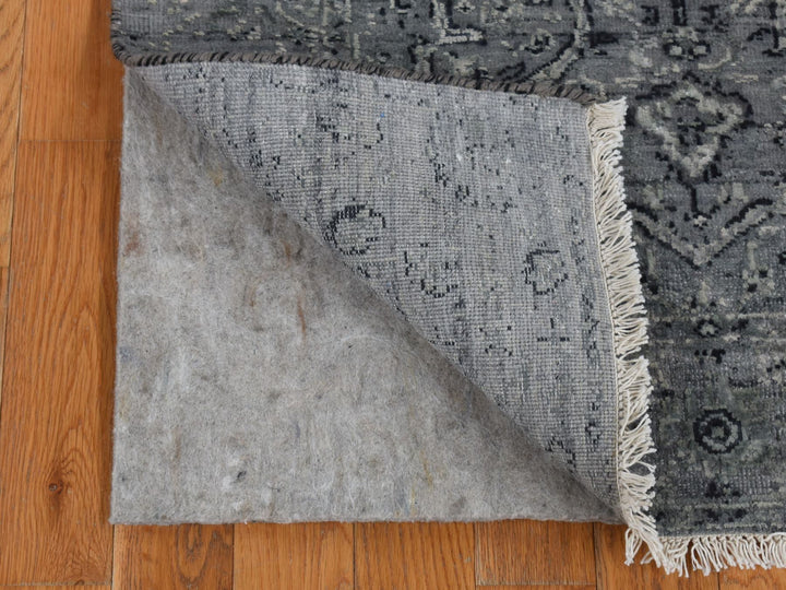 2'9" x 7'10" New Hand Knotted Grey Wool & Silk Runner Oriental Rug - MOA10287212