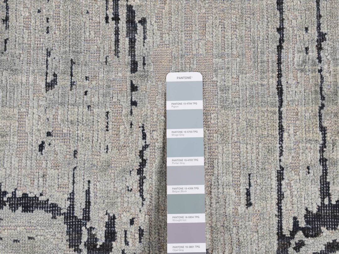 2'7" x 8'0" New Hand Knotted Grey Wool & Silk Runner Oriental Rug - MOA10287227