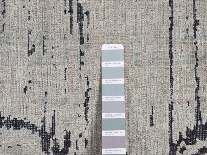 2'7" x 8'0" New Hand Knotted Grey Wool & Silk Runner Oriental Rug - MOA10287227