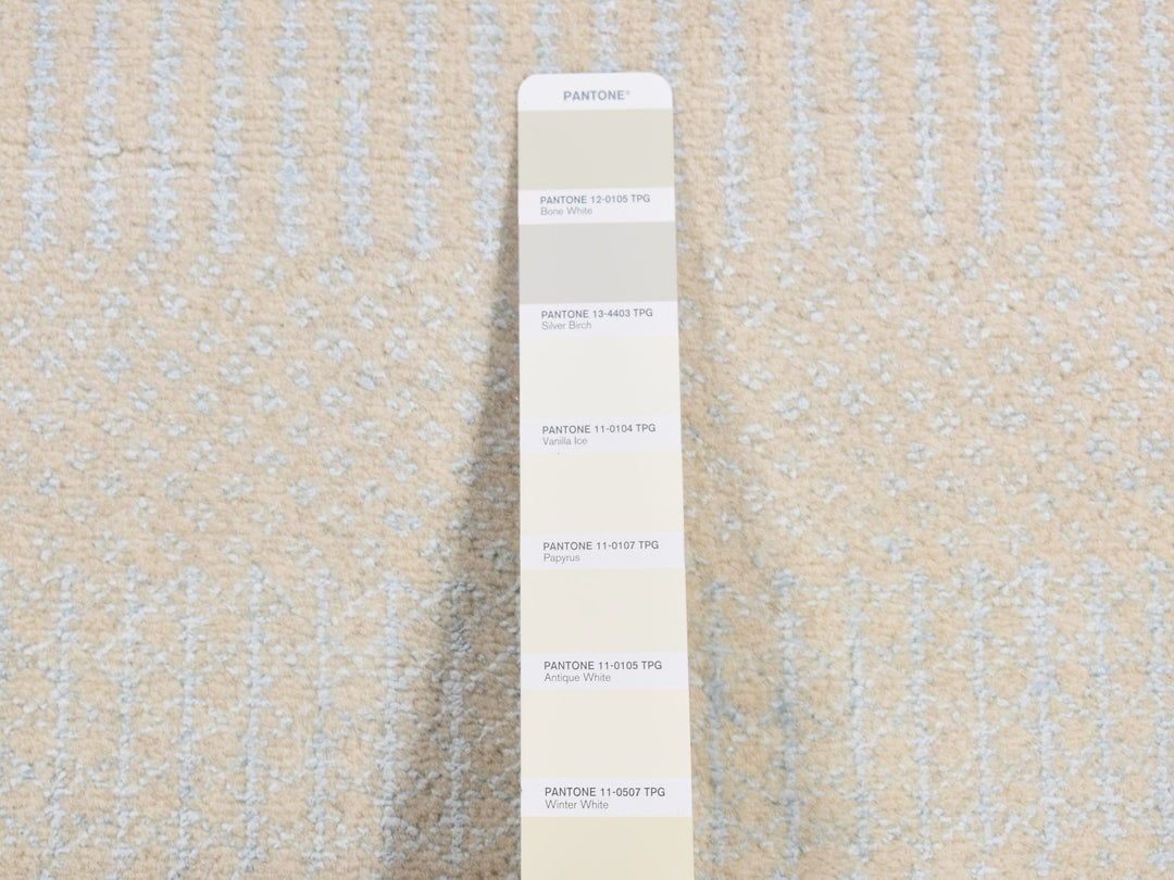2'7" x 8'4" New Hand Knotted Ivory Wool & Silk Runner Oriental Rug - MOA10287233