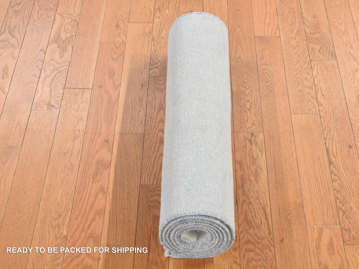 2'7" x 8'4" New Hand Knotted Ivory Wool & Silk Runner Oriental Rug - MOA10287233