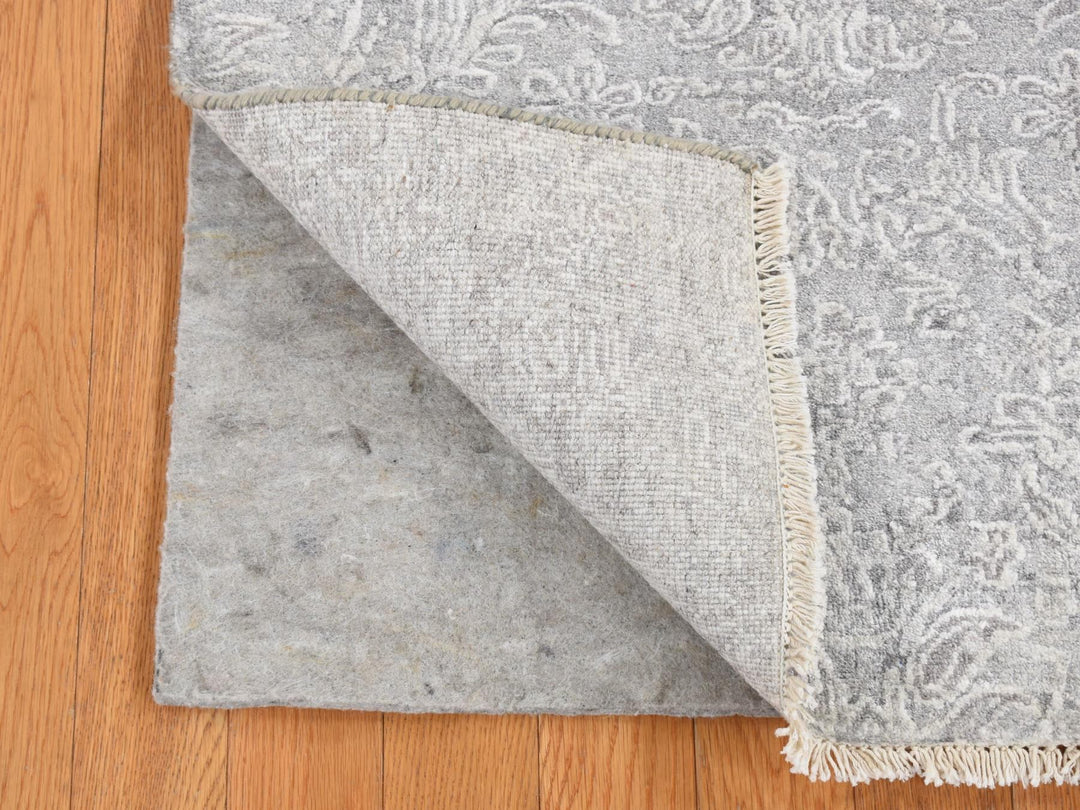 2'5" x 7'9" New Hand Knotted Grey Wool & Silk Runner Oriental Rug - MOA10287244
