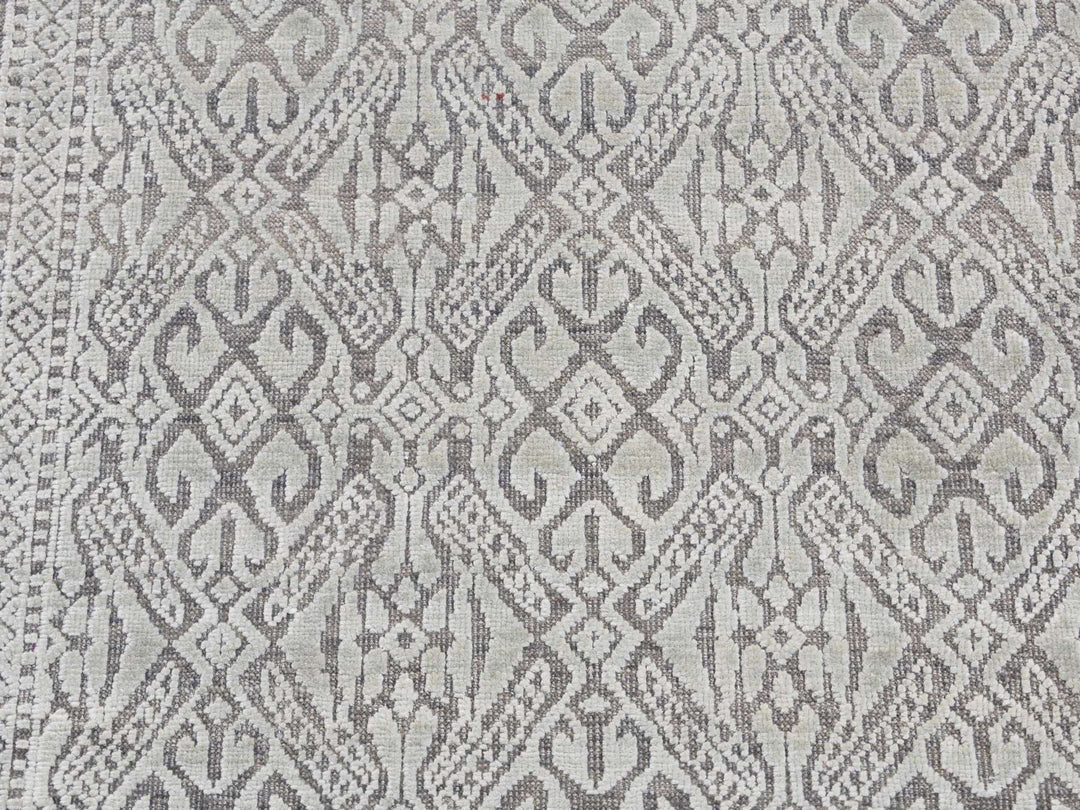 2'7" x 10'4" New Hand Knotted Green Wool & Silk Runner Oriental Rug - MOA10287250