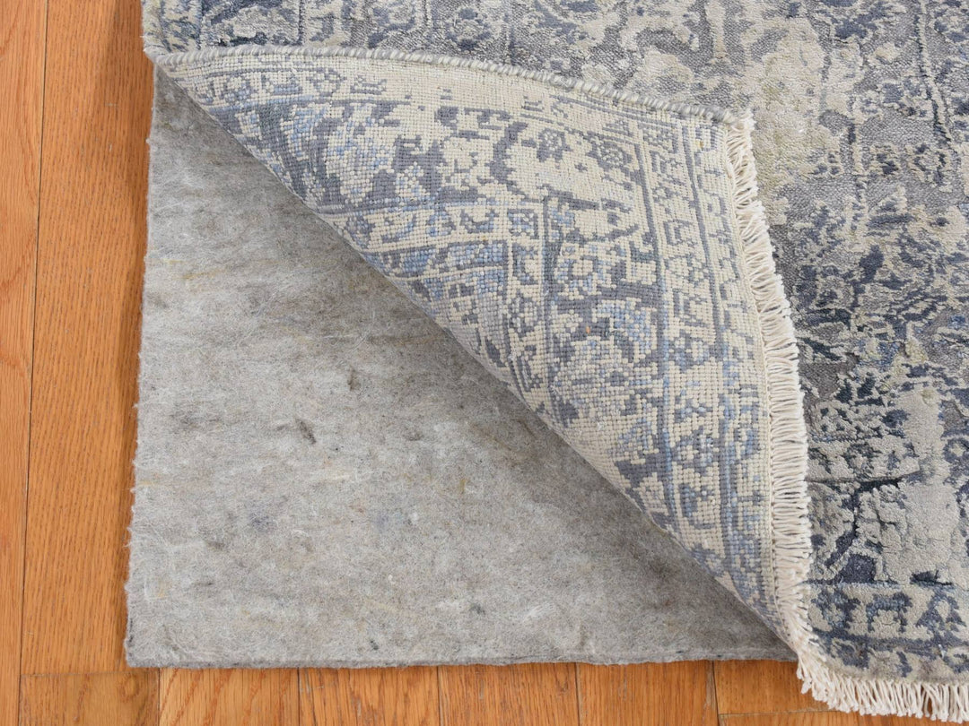 2'6" x 9'10" New Hand Knotted Grey Wool & Silk Runner Oriental Rug - MOA10287254