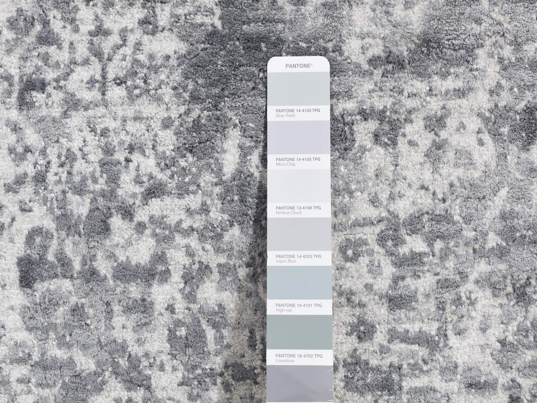 2'8" x 10'0" New Hand Knotted Grey Wool & Pure Silk Runner Oriental Rug - MOA10287269