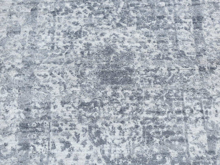 2'8" x 10'0" New Hand Knotted Grey Wool & Pure Silk Runner Oriental Rug - MOA10287269