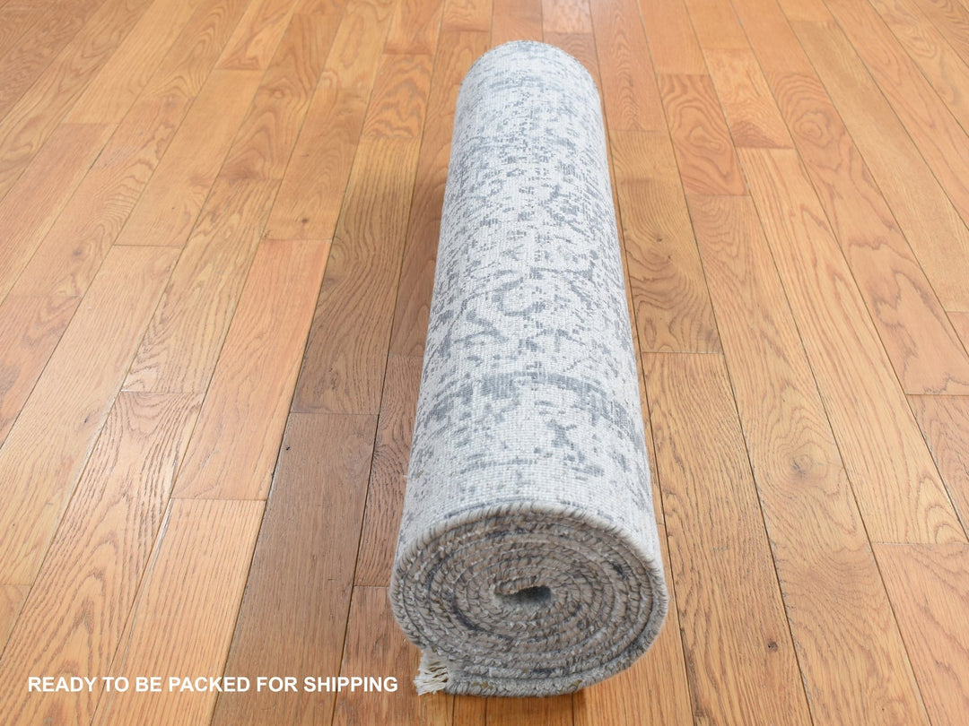 2'8" x 10'0" New Hand Knotted Grey Wool & Pure Silk Runner Oriental Rug - MOA10287269