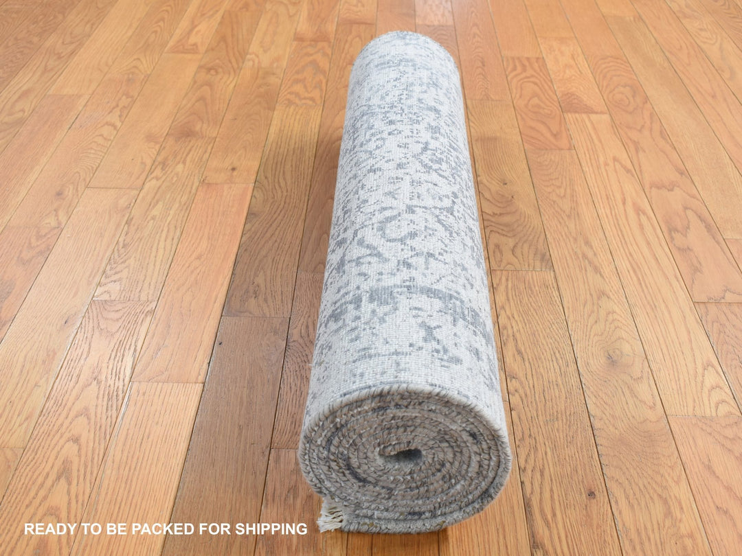 2'8" x 10'0" New Hand Knotted Grey Wool & Pure Silk Runner Oriental Rug - MOA10287270