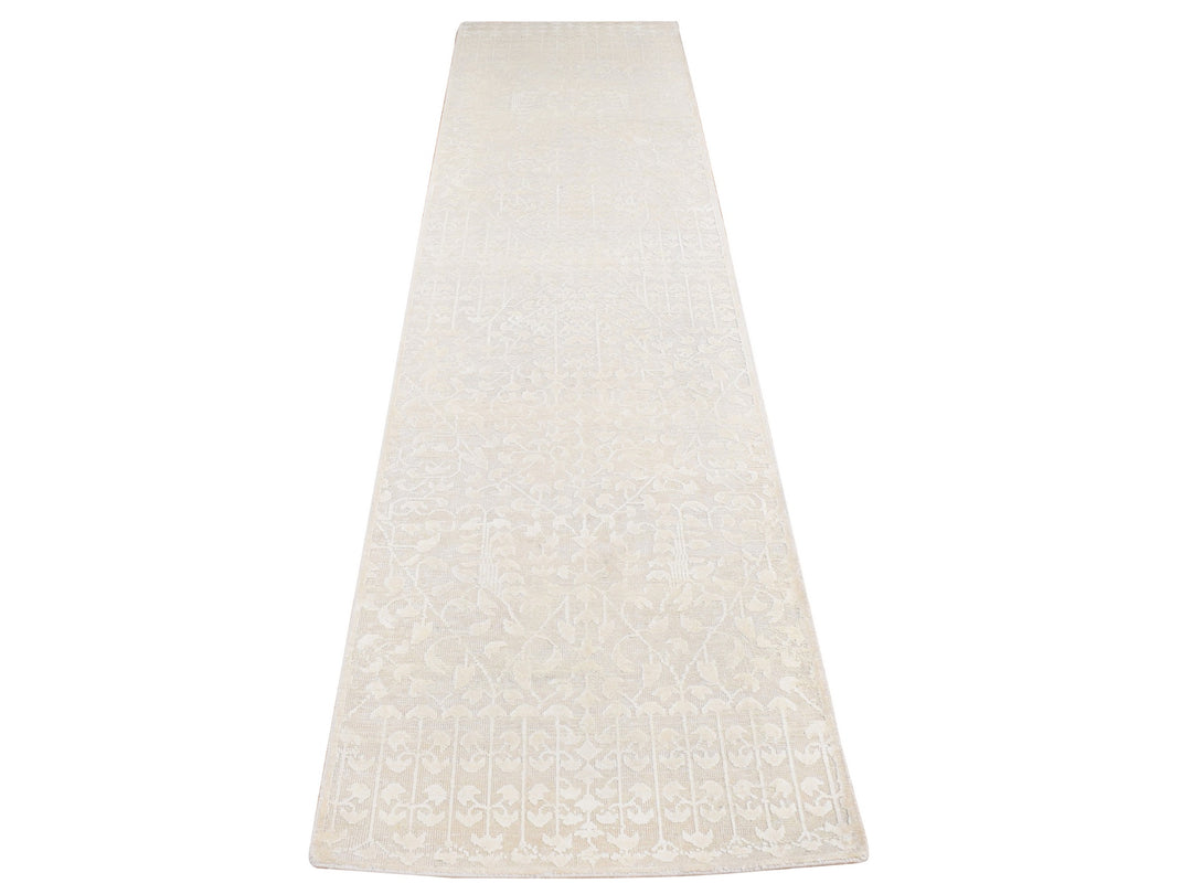 2'6" x 8'3" New Hand Knotted Ivory Wool & Silk Runner Oriental Rug - MOA10287290