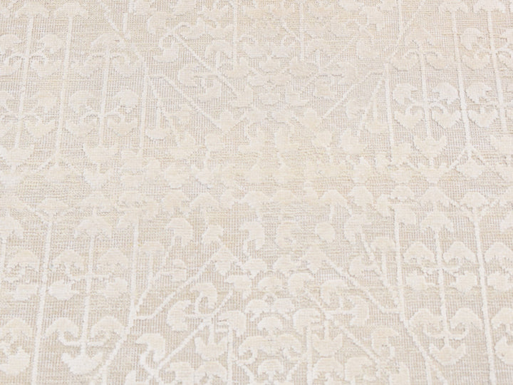 2'6" x 11'8" New Hand Knotted Ivory Wool & Silk Runner Oriental Rug - MOA10287296