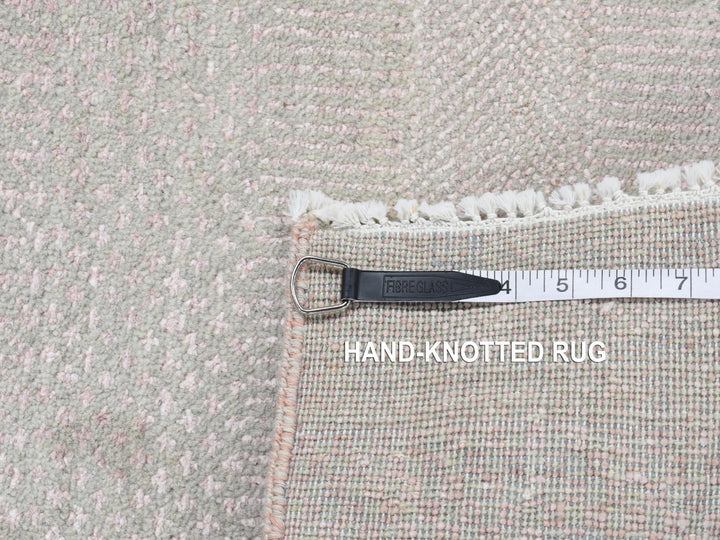 2'7" x 11'3" New Hand Knotted Pink Wool & Silk Runner Oriental Rug - MOA10287302
