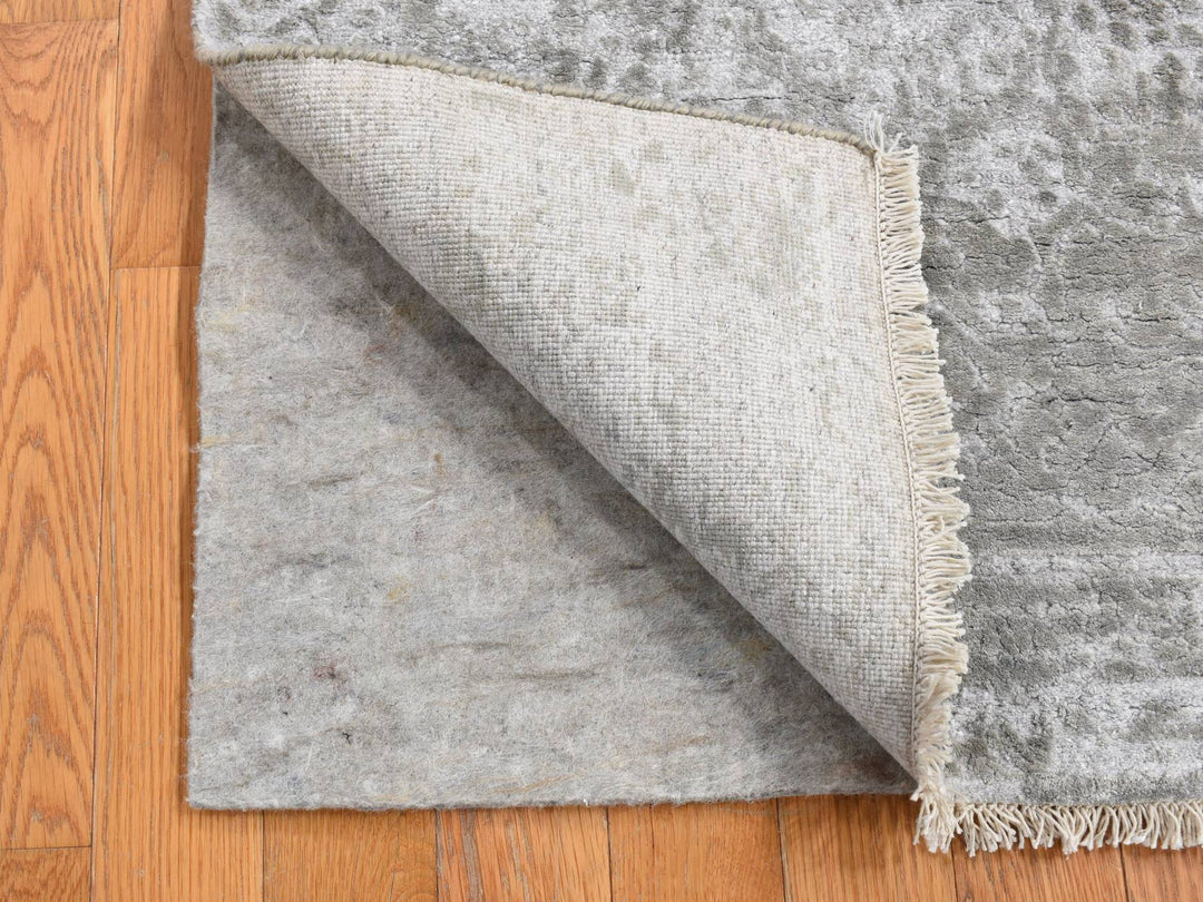 2'7" x 6'0" New Hand Knotted Grey Wool & Silk Runner Oriental Rug - MOA10287333