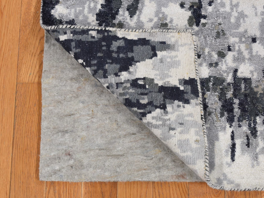 2'7" x 6'2" New Hand Knotted Black Wool & Silk Runner Oriental Rug - MOA10287339
