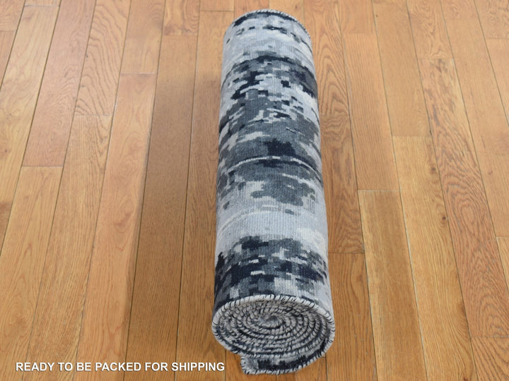 2'7" x 6'2" New Hand Knotted Black Wool & Silk Runner Oriental Rug - MOA10287339