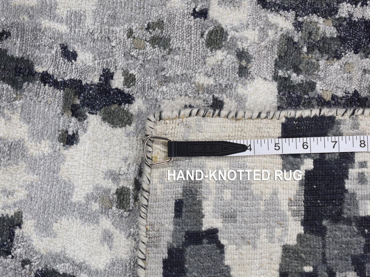 2'7" x 6'2" New Hand Knotted Black Wool & Silk Runner Oriental Rug - MOA10287339