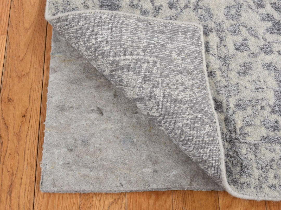 2'5" x 6'0" New Hand Loomed Ivory Wool & Silk Runner Oriental Rug - MOA10287342