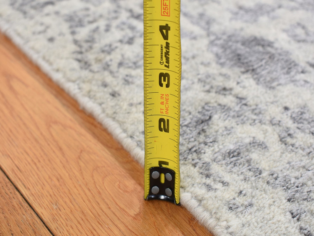 2'5" x 6'0" New Hand Loomed Ivory Wool & Silk Runner Oriental Rug - MOA10287342