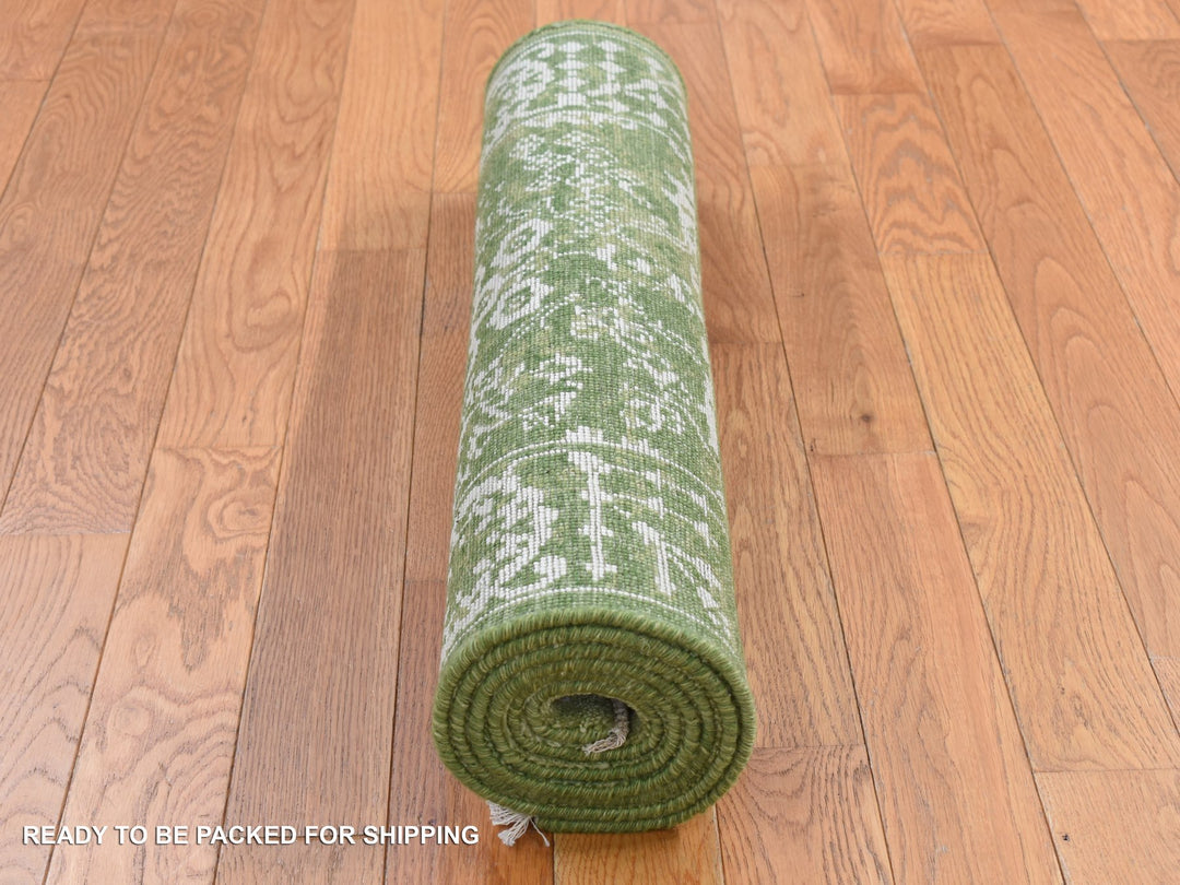 2'6" x 6'0" New Hand Knotted Green Wool & Silk Runner Oriental Rug - MOA10287344