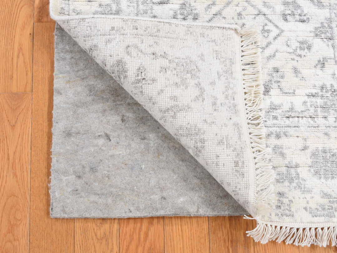 2'6" x 6'0" New Hand Knotted Ivory Wool & Silk Runner Oriental Rug - MOA10287346