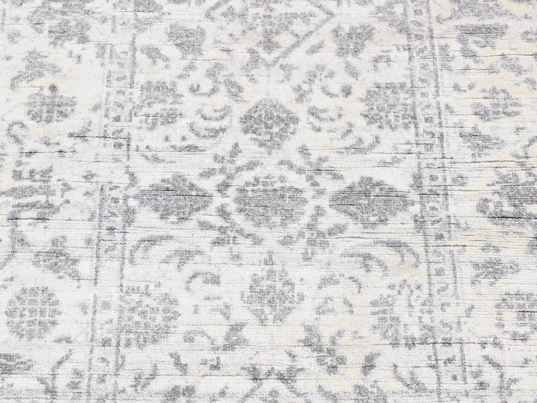 2'6" x 6'0" New Hand Knotted Ivory Wool & Silk Runner Oriental Rug - MOA10287346