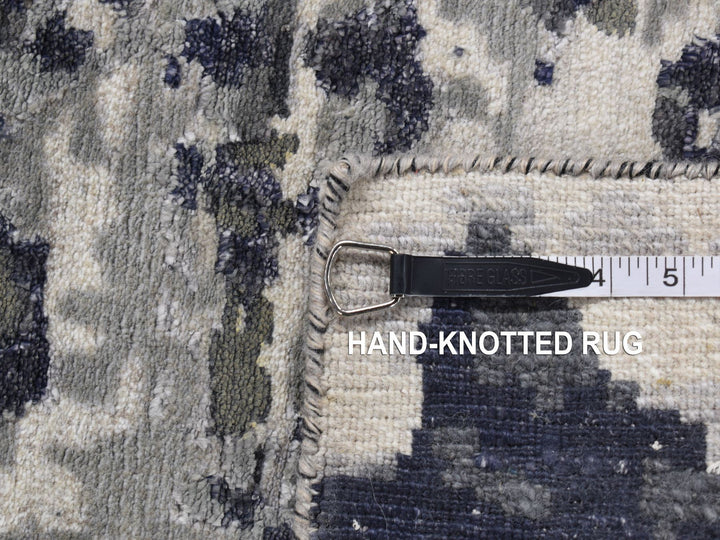 2'7" x 5'9" New Hand Knotted Black Wool & Silk Runner Oriental Rug - MOA10287347