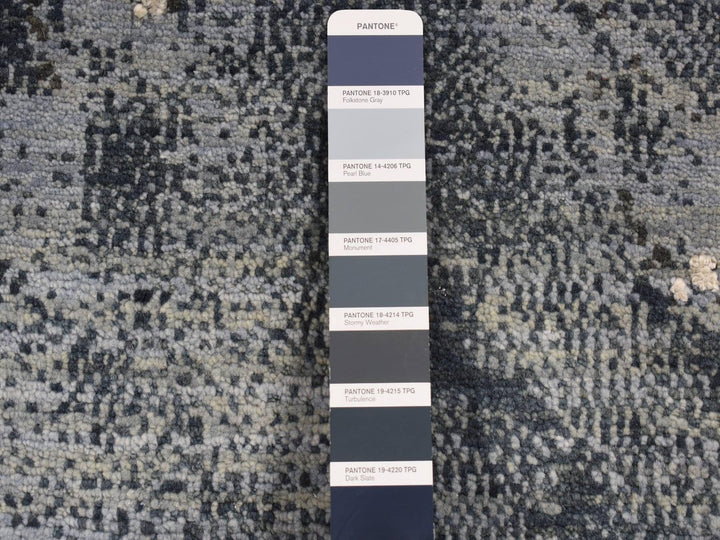 8'1" x 8'1" New Hand Knotted Grey Wool & Silk Round Oriental Rug - MOA10287362