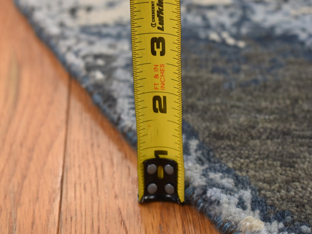 8'1" x 8'1" New Hand Knotted Grey Wool & Silk Round Oriental Rug - MOA10287362