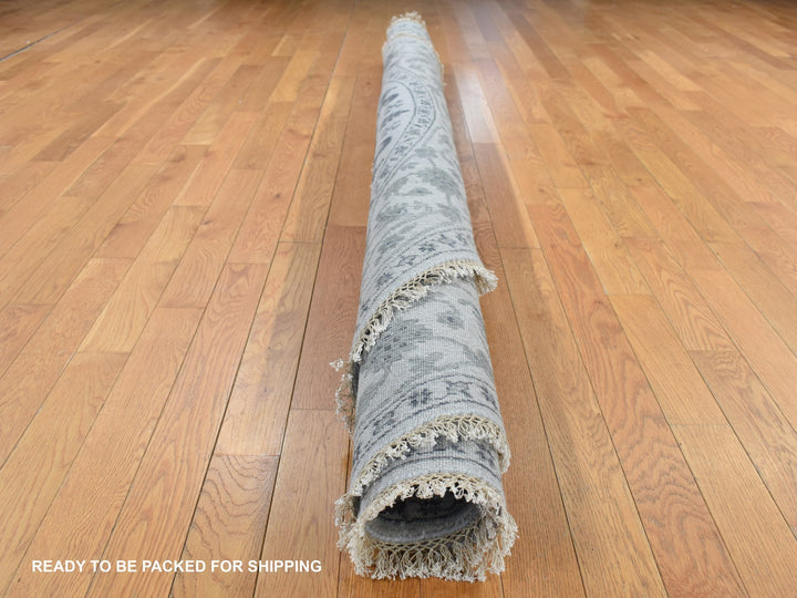 8'1" x 8'1" New Hand Knotted Grey Wool & Silk Round Oriental Rug - MOA10287366