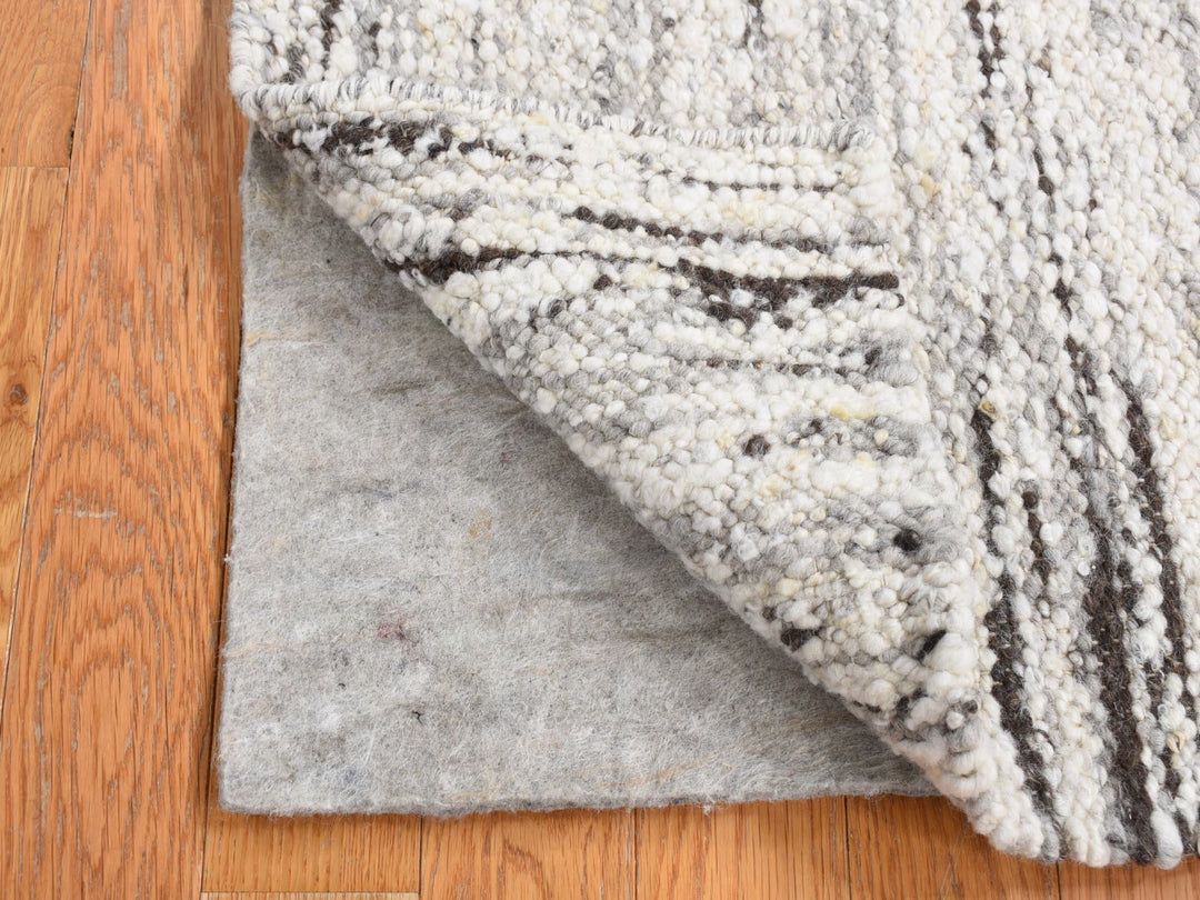 1'10" x 1'10" New Hand Knotted Ivory Wool Square Oriental Rug - MOA10287409