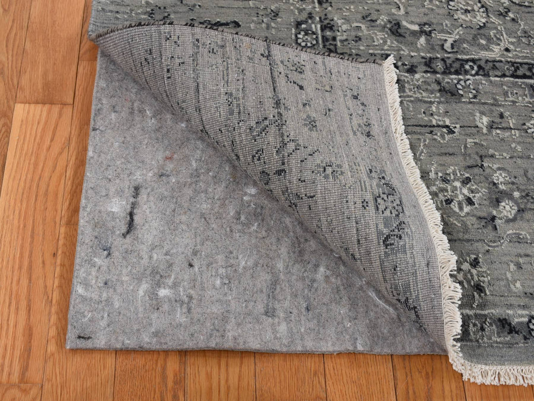 6'0" x 9'0" New Hand Knotted Grey Wool & Silk Rectangle Oriental Rug - MOA10287509