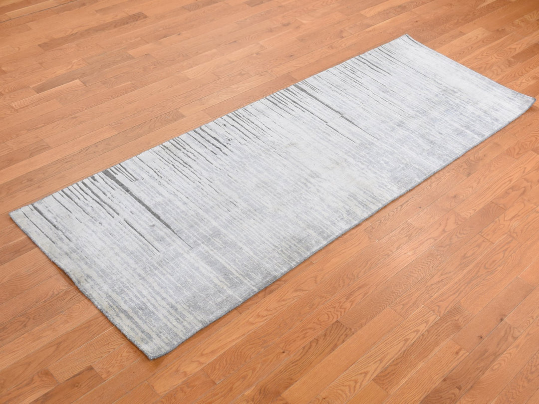 3'0" x 9'0" New Hand Knotted Grey Silk Runner Oriental Rug - MOA10287620