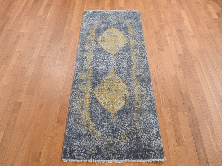 3'0" x 8'0" New Hand Knotted Grey Wool & Pure Silk Runner Oriental Rug - MOA10287627