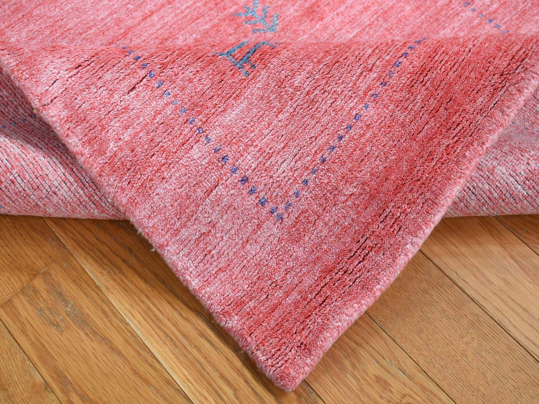 2'8" x 13'6" New Hand Knotted Pink Wool & Silk Runner Oriental Rug - MOA10287659