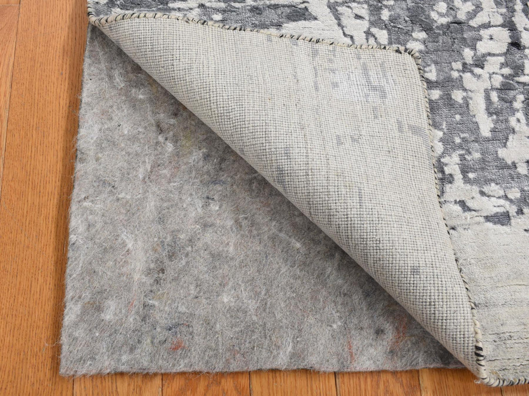 4'2" x 13'1" New Hand Knotted Grey Wool & Silk Runner Oriental Rug - MOA10287680